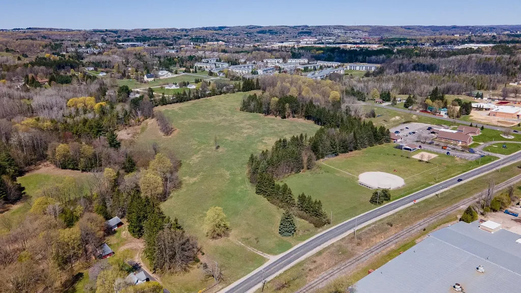 1795 Cass Road Garfield Charter Township MI 49685