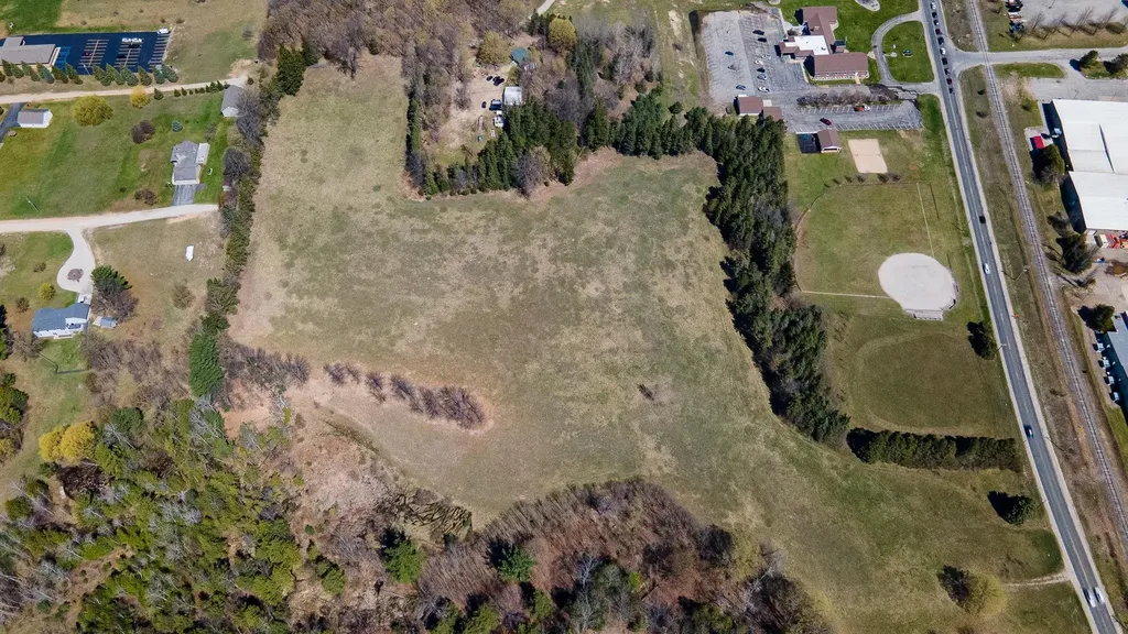 1795 Cass Road Garfield Charter Township MI 49685