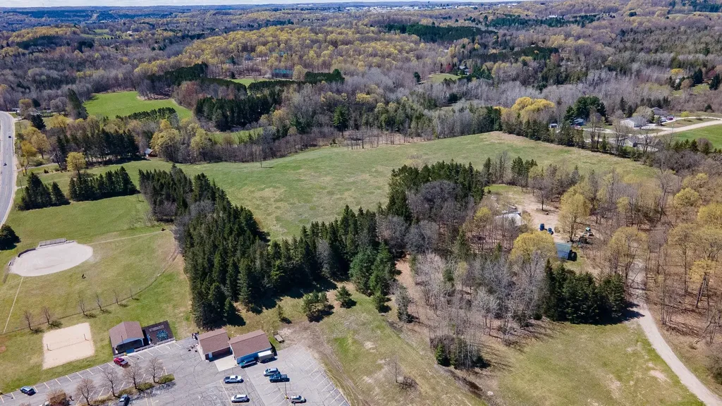 1795 Cass Road Garfield Charter Township MI 49685