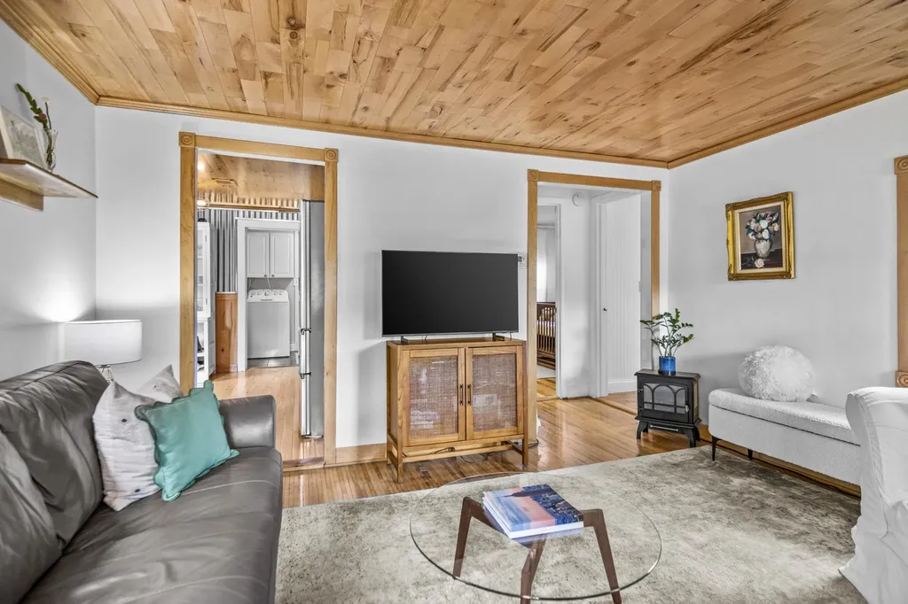 914 S Maple Street Traverse City City MI 49684