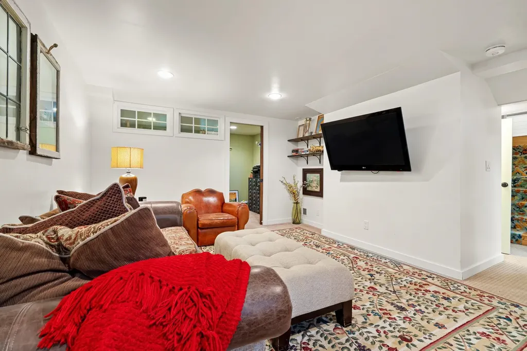 9714 SW Bay Shore Drive Elmwood Charter Township MI 49684