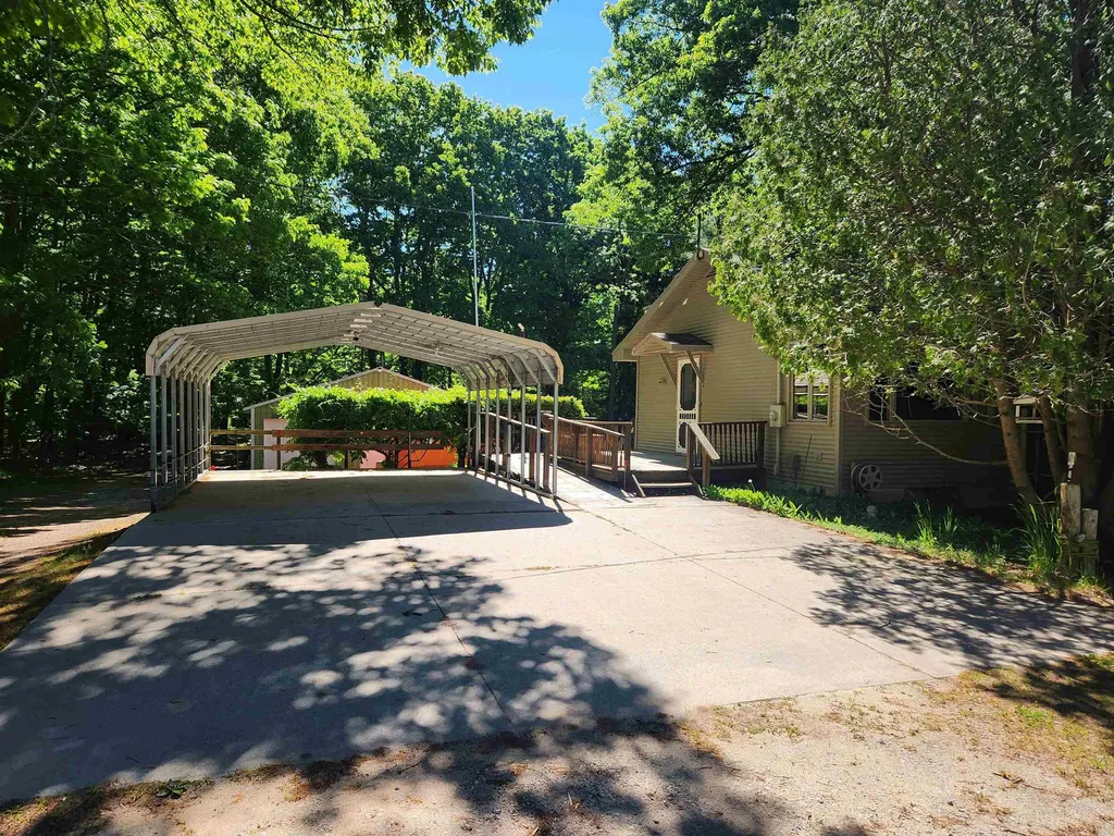 18219 Northwood Highway Arcadia Township MI 49613