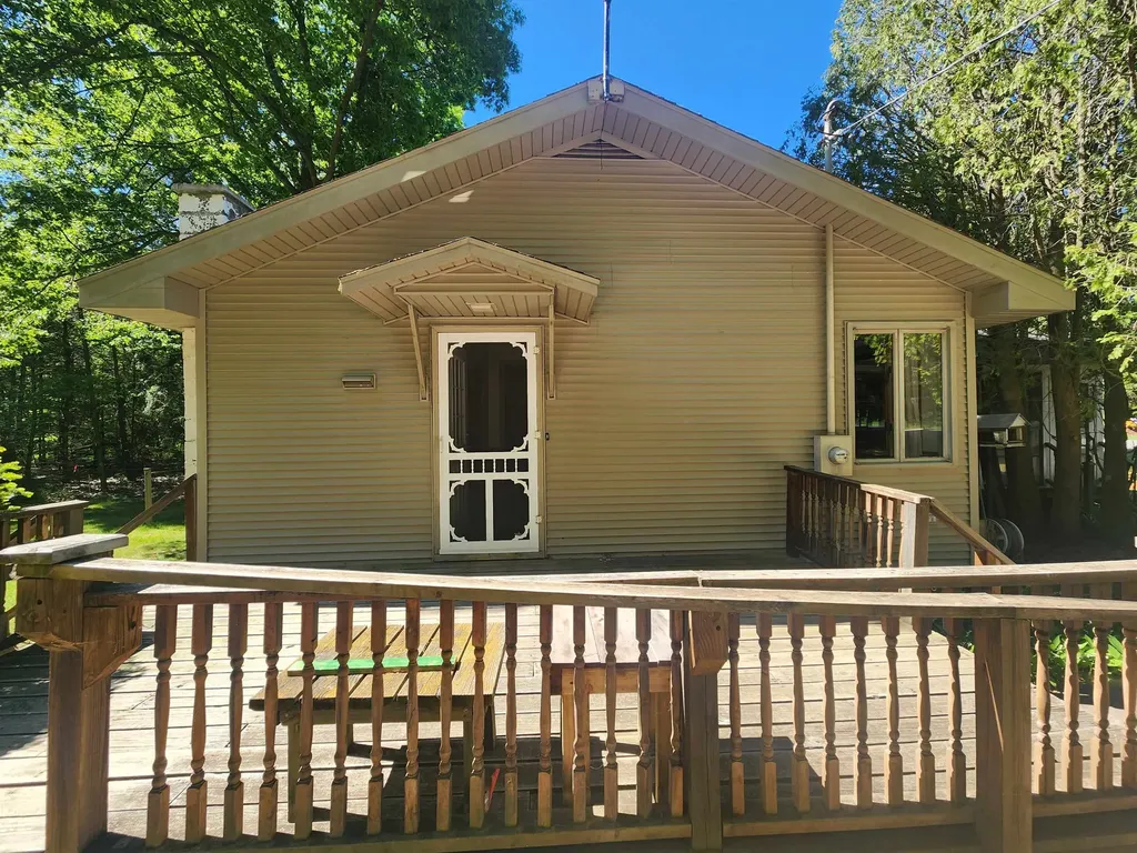 18219 Northwood Highway Arcadia Township MI 49613