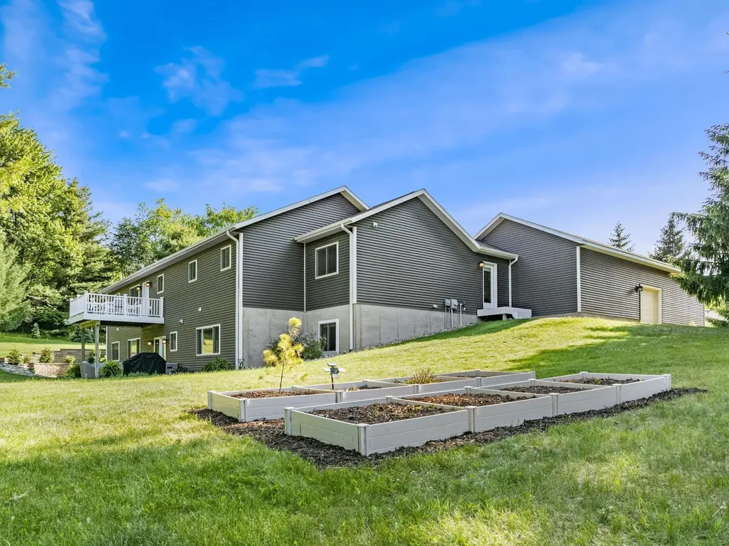 3390 Epps Lane East Bay Township MI 49686