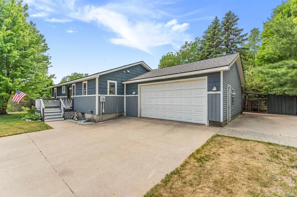 390 S Marshall Road Benzonia Township MI 49617