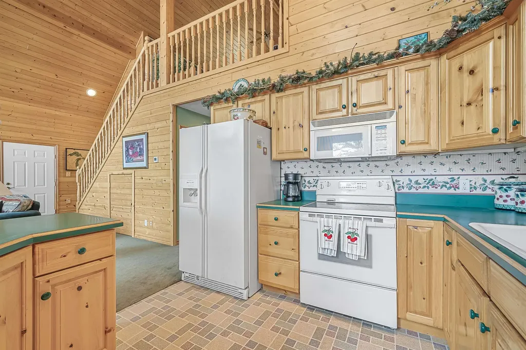 5449 Bush Road Green Lake Township MI 49643