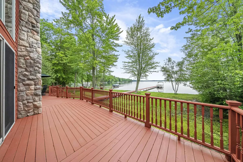5449 Bush Road Green Lake Township MI 49643