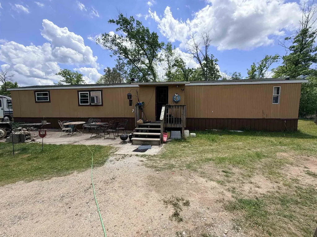 13201 5th Avenue Osceola Township MI 49665