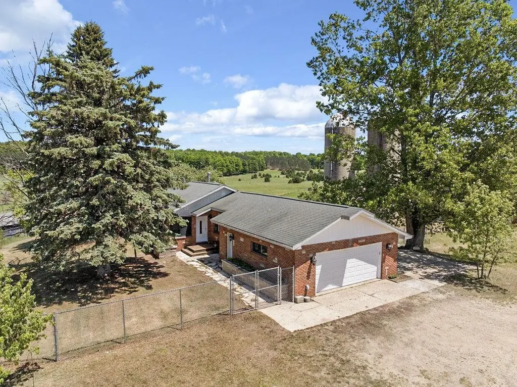 1902 N 29 Road Colfax Township MI 49601