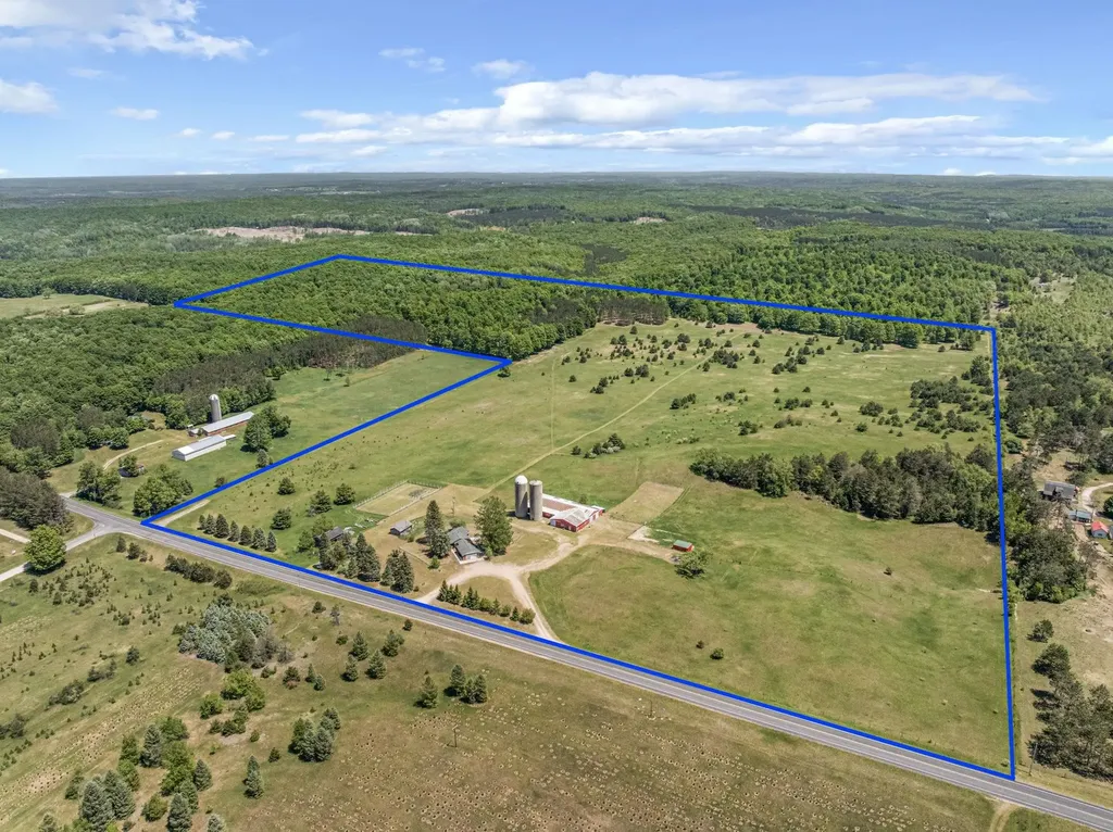 1902 N 29 Road Colfax Township MI 49601