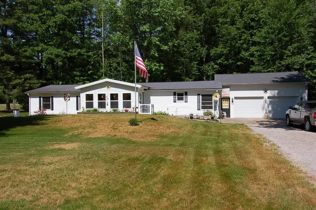 8486 Constitution Boulevard Clam Lake Township MI 49601