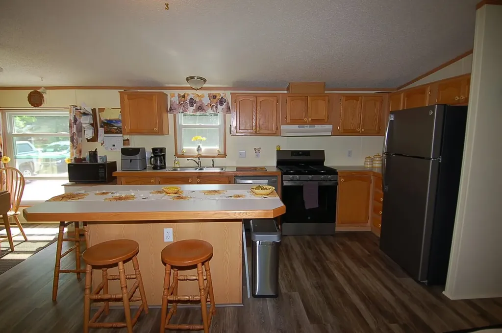 8486 Constitution Boulevard Clam Lake Township MI 49601