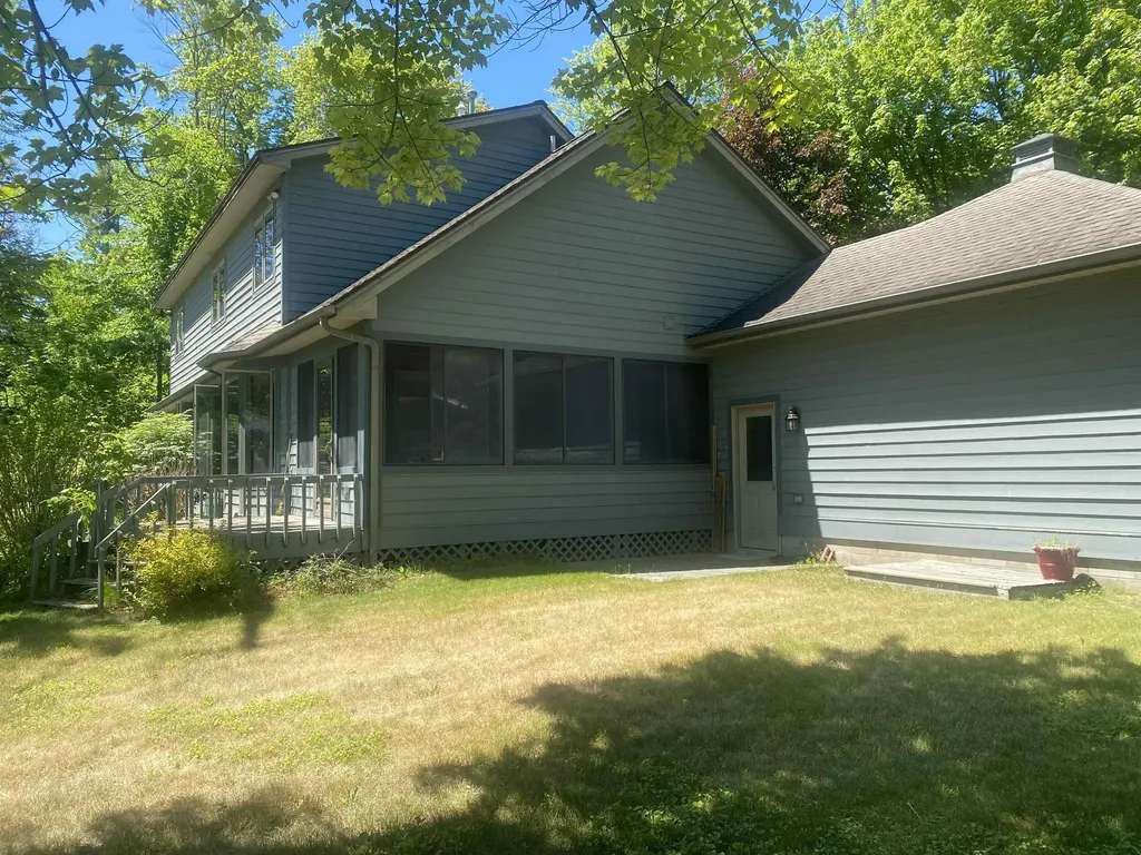 6869 W Harbor Drive Elk Rapids Township MI 49629