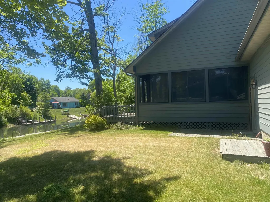 6869 W Harbor Drive Elk Rapids Township MI 49629