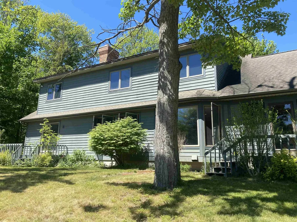 6869 W Harbor Drive Elk Rapids Township MI 49629