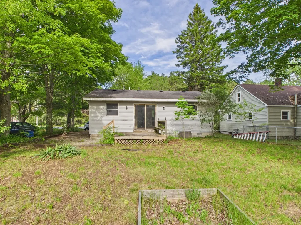 733 N Mill Street Leelanau Township MI 49670