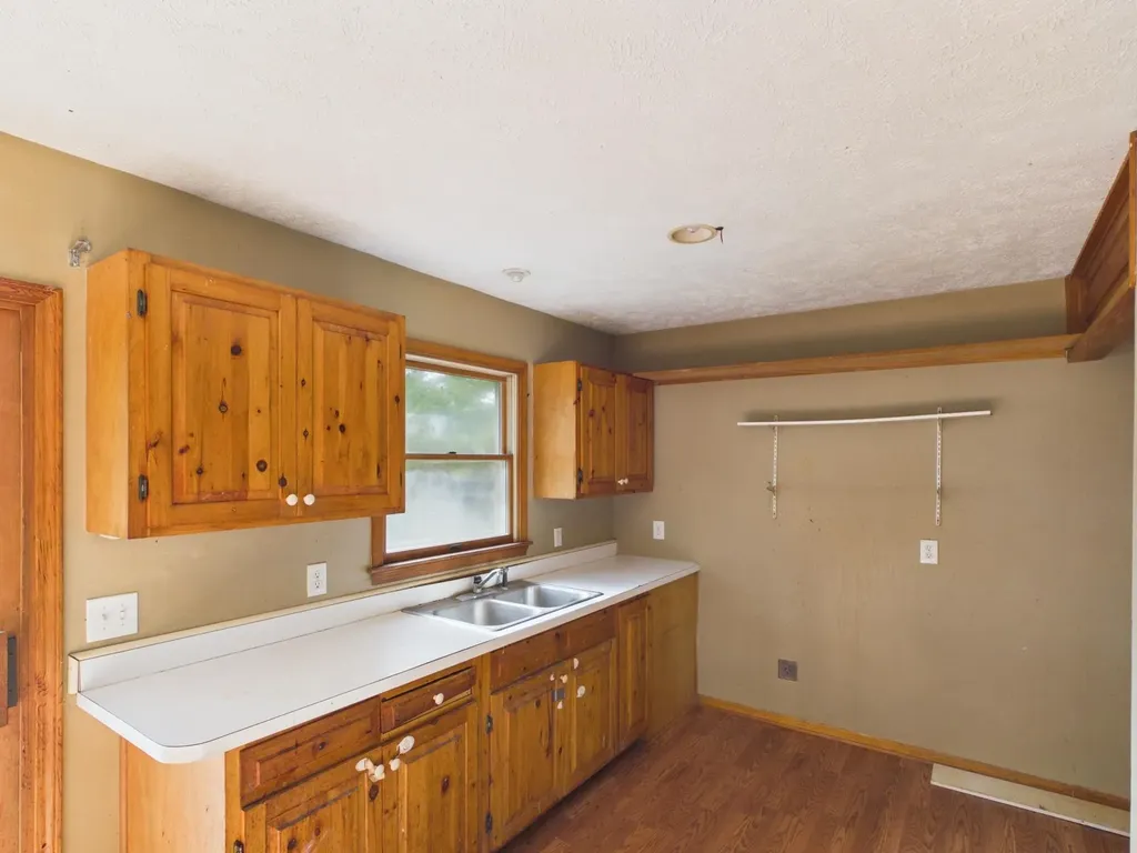 733 N Mill Street Leelanau Township MI 49670