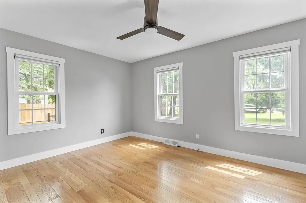 7284 S West Bayshore Drive Bingham Township MI 49684
