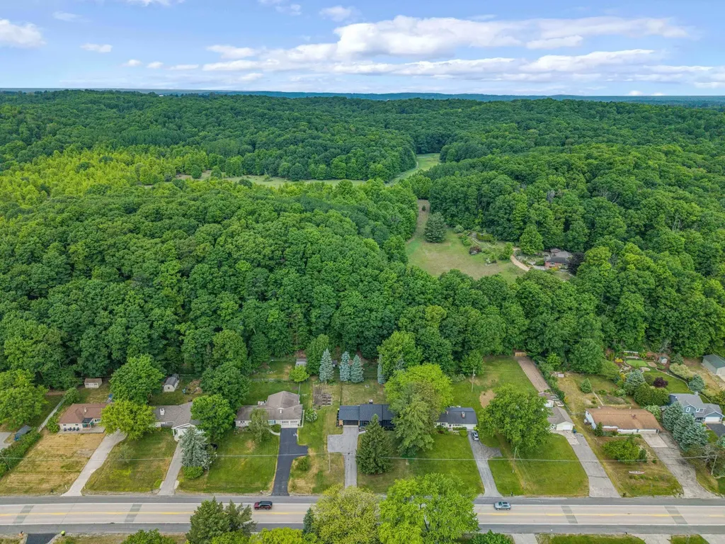7284 S West Bayshore Drive Bingham Township MI 49684