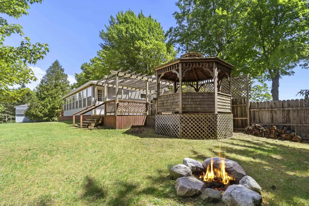 6756 Potter Road Bear Lake Township MI 49614