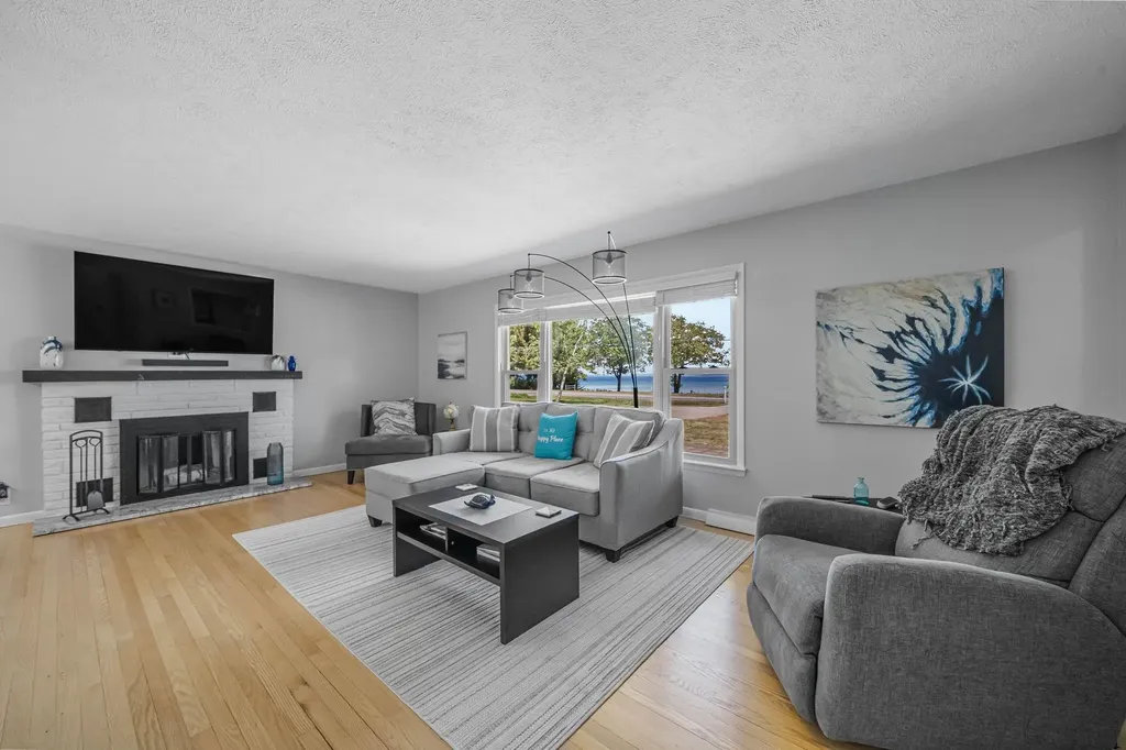 7344 S West Bayshore Drive Bingham Township MI 49684