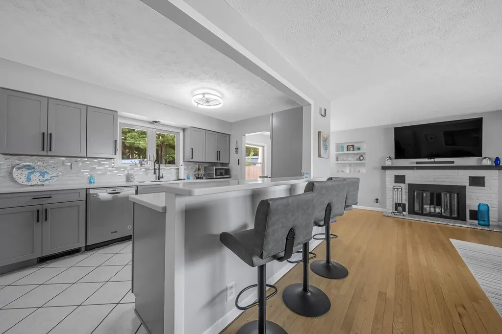7344 S West Bayshore Drive Bingham Township MI 49684