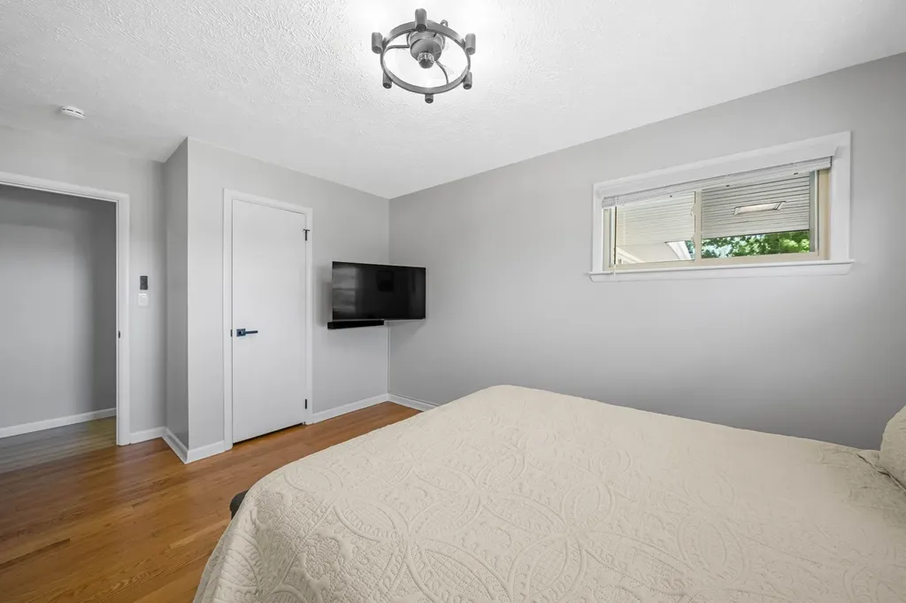 7344 S West Bayshore Drive Bingham Township MI 49684