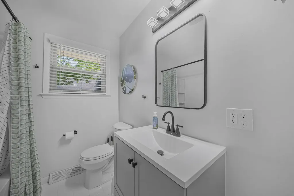 7344 S West Bayshore Drive Bingham Township MI 49684