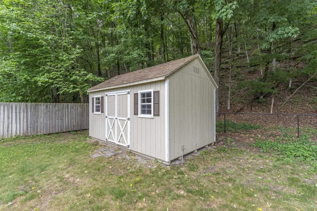 7344 S West Bayshore Drive Bingham Township MI 49684