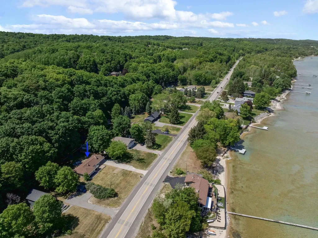 7344 S West Bayshore Drive Bingham Township MI 49684