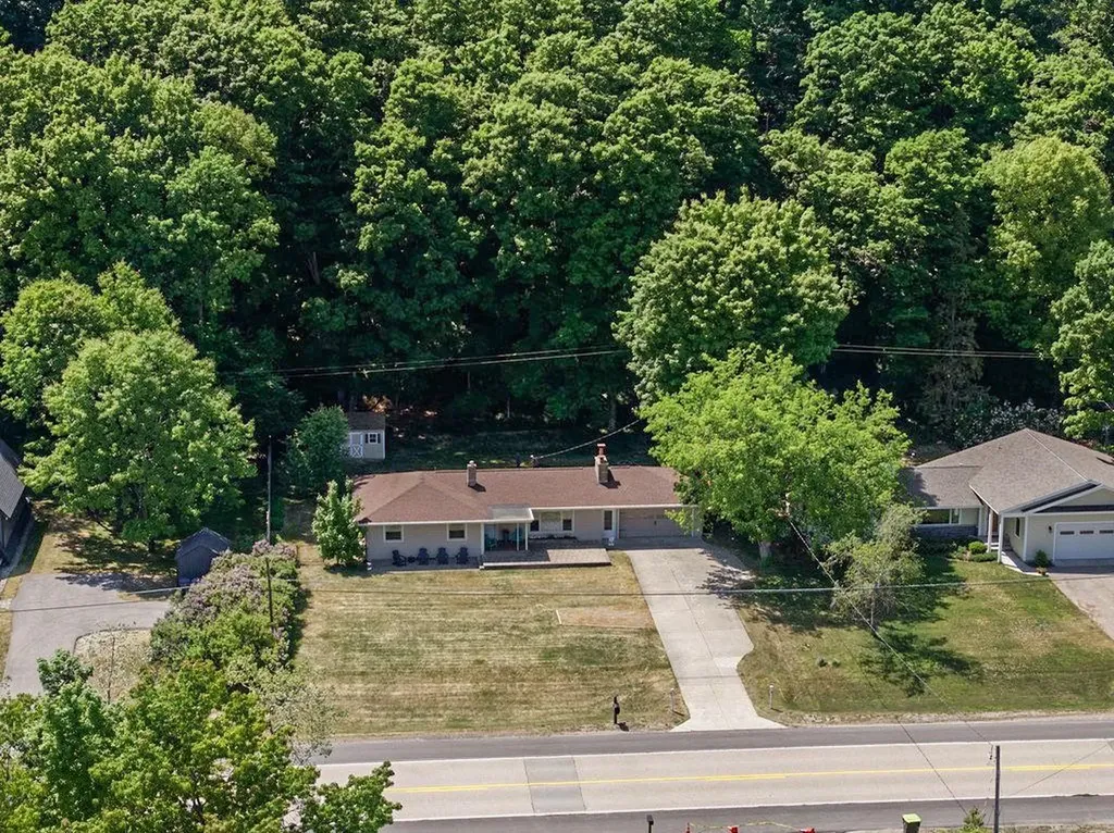 7344 S West Bayshore Drive Bingham Township MI 49684
