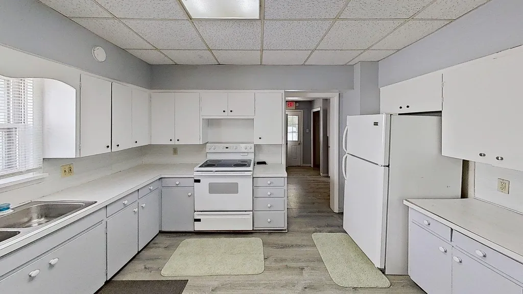 204 E Eighth Street Traverse City City MI 49684