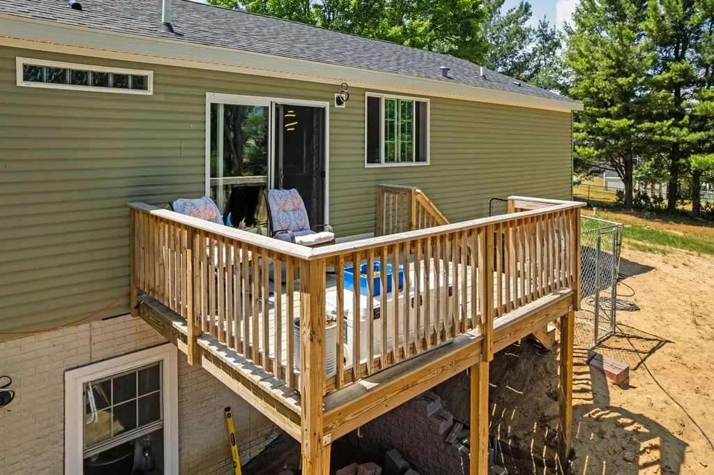 584 Gitchegumee Drive Hanover Township MI 49620