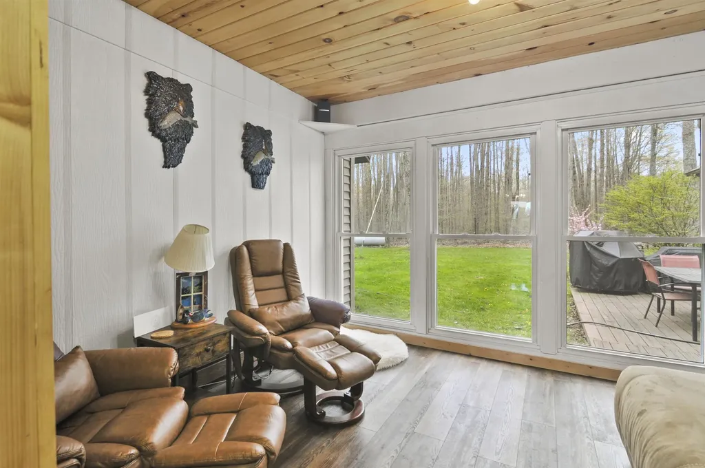 8055 Farrier Road Rust Township MI 49746