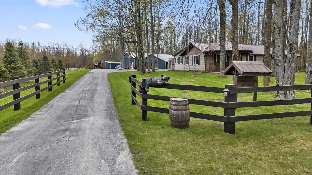 8055 Farrier Road Rust Township MI 49746