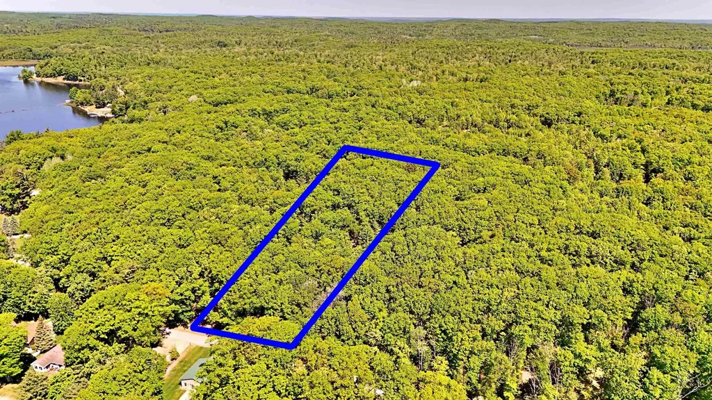 9440 W Oak Drive Caldwell Township MI 49651