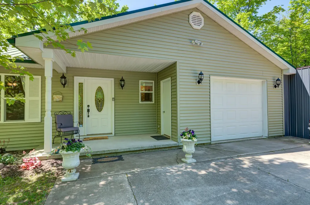 8134 NW Ruttan Road Clearwater Township MI 49612
