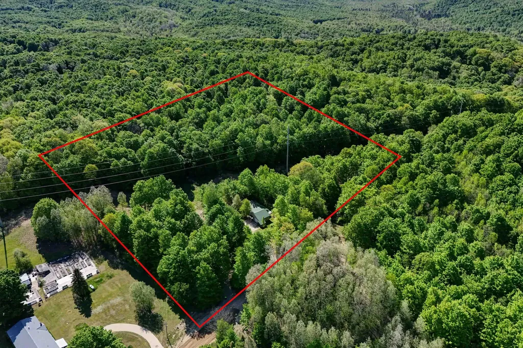 8134 NW Ruttan Road Clearwater Township MI 49612