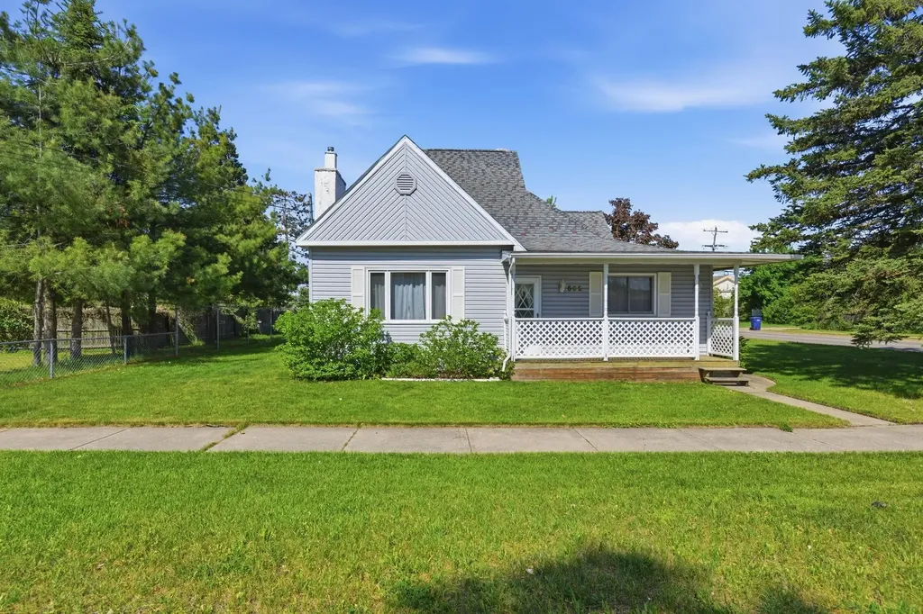 502 S Court Avenue Gaylord City MI 49735
