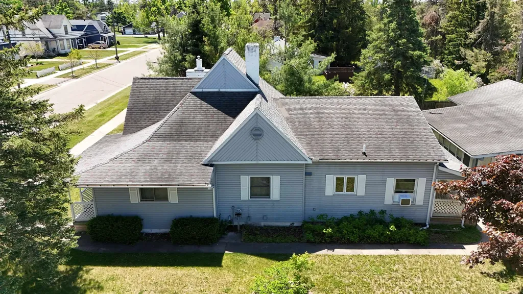 502 S Court Avenue Gaylord City MI 49735