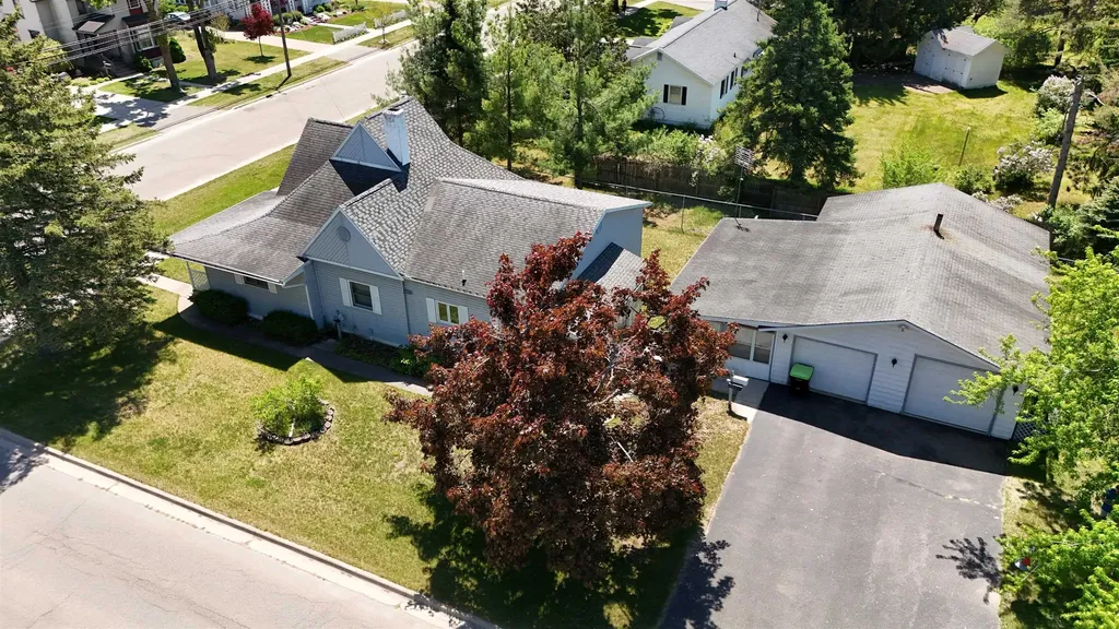502 S Court Avenue Gaylord City MI 49735