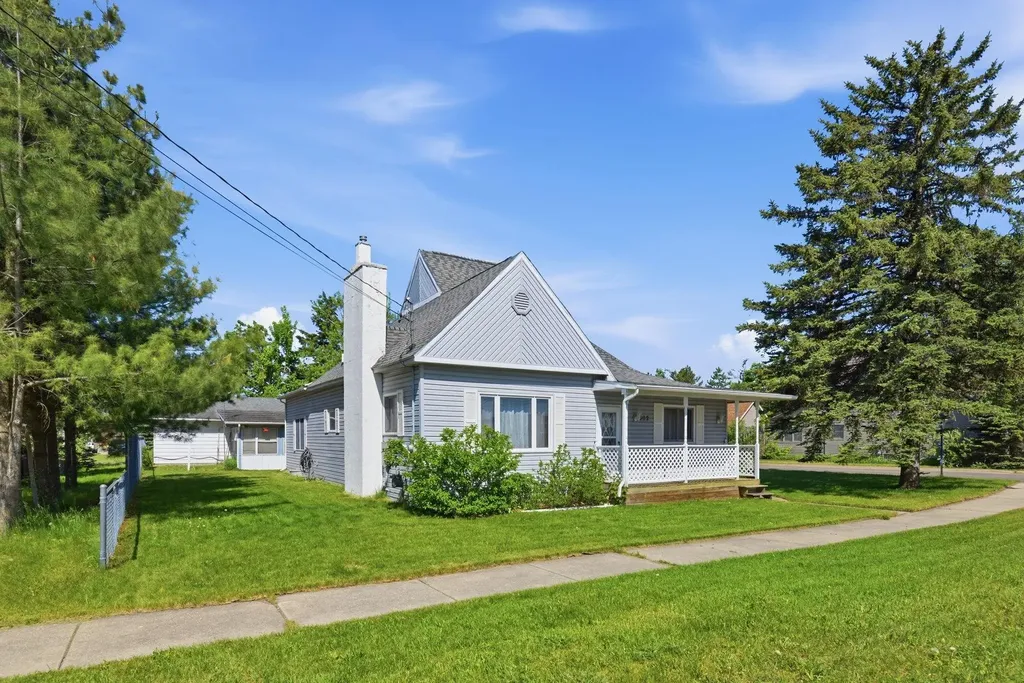 502 S Court Avenue Gaylord City MI 49735