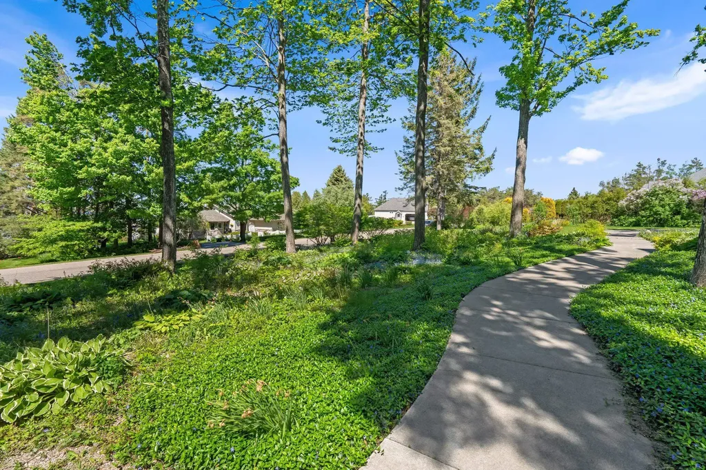 1425 Bay View Heights Bear Creek Township MI 49770