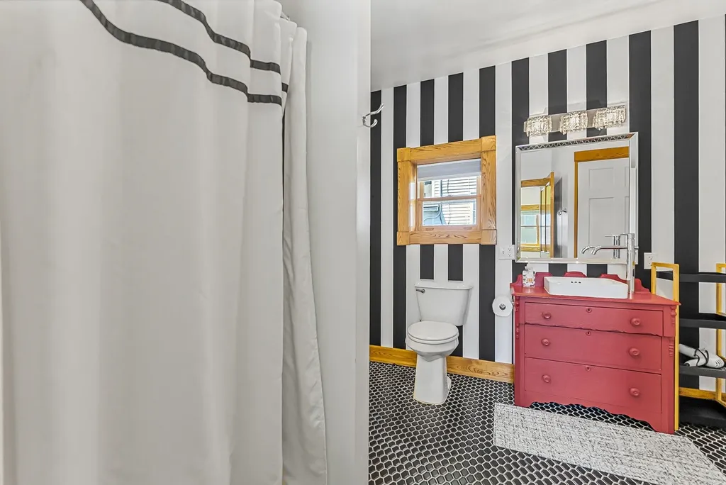 601 W Front Traverse City City MI 49684