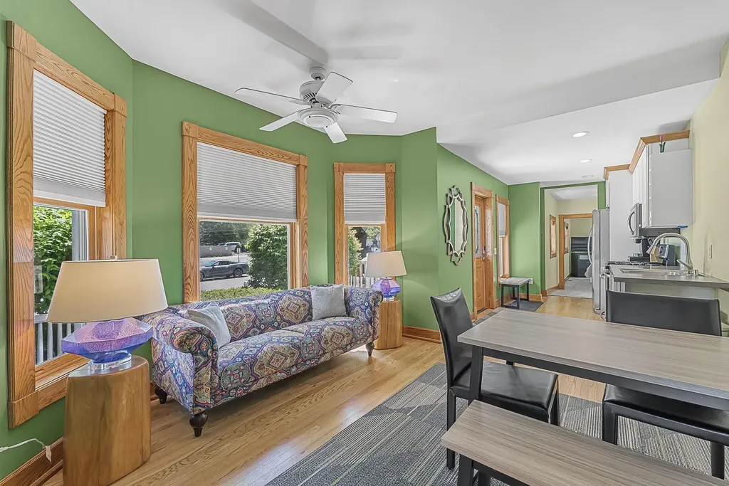 601 W Front Traverse City City MI 49684