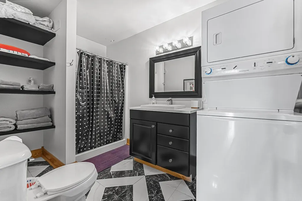 601 W Front Traverse City City MI 49684