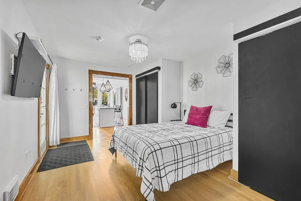 601 W Front Traverse City City MI 49684