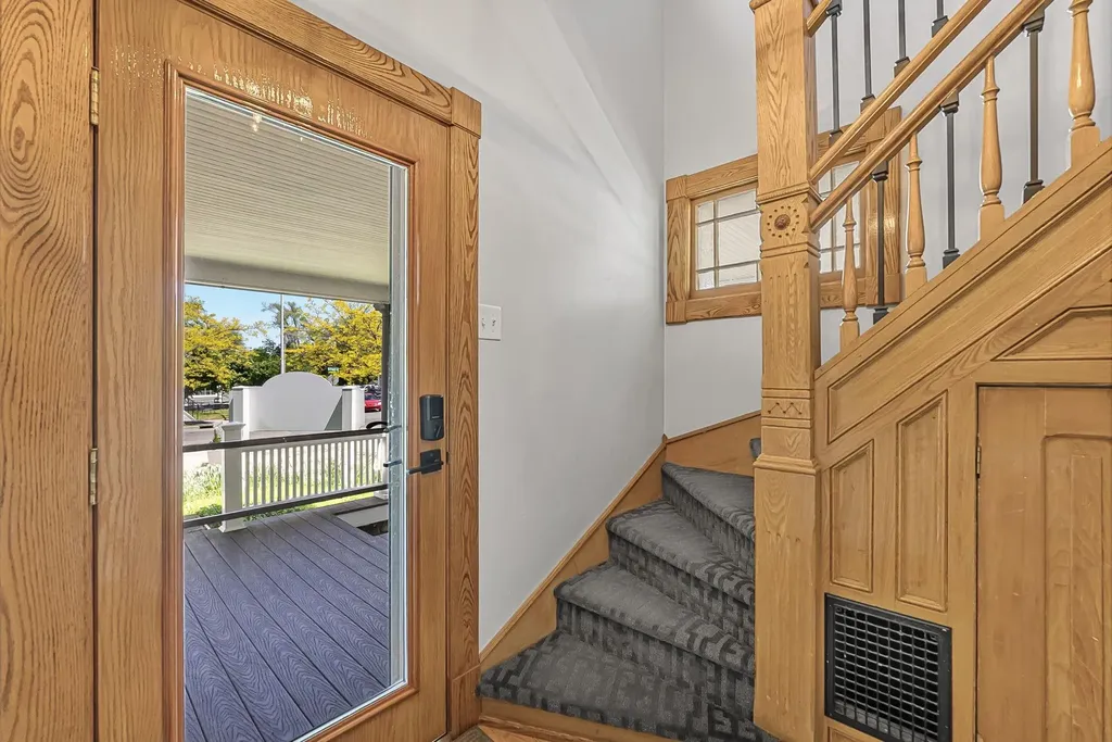 601 W Front Traverse City City MI 49684