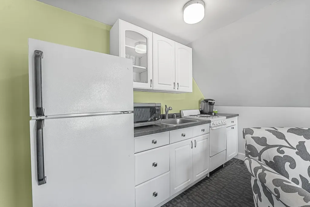 601 W Front Traverse City City MI 49684