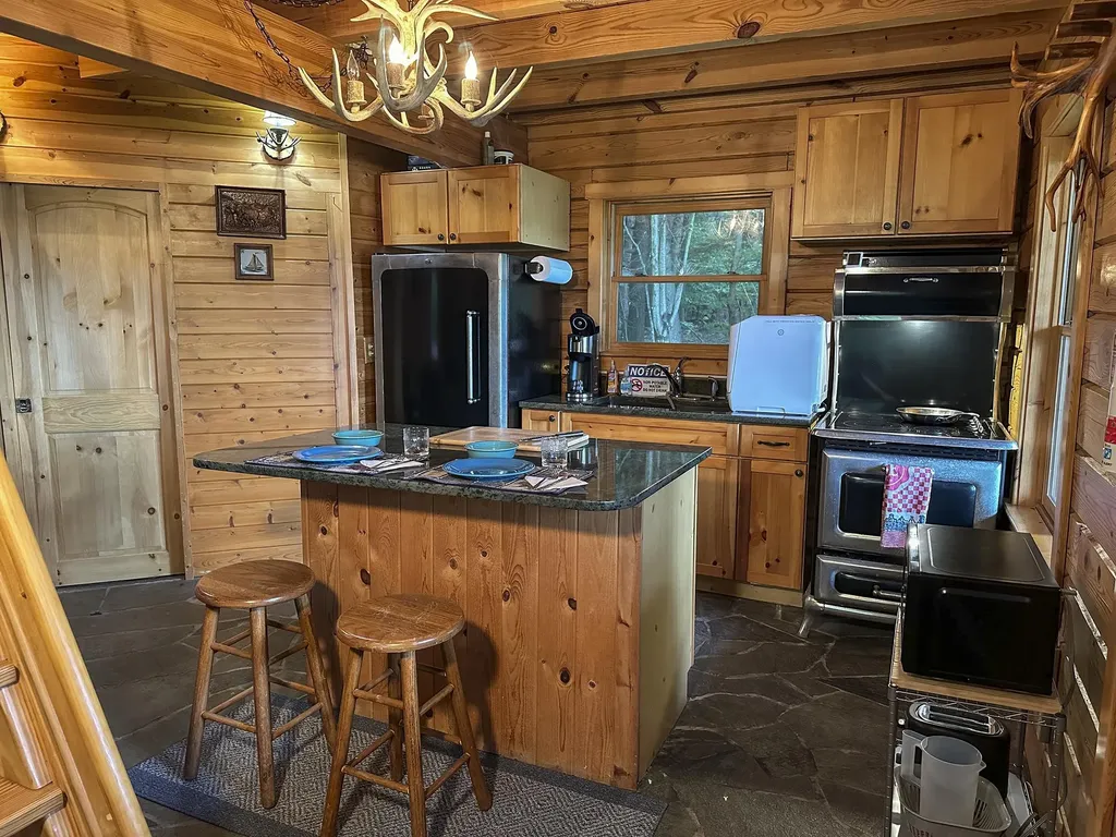 3900 Swaney Road Peninsula Township MI 49686
